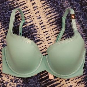 NEW Body By Victoria Lined Demi